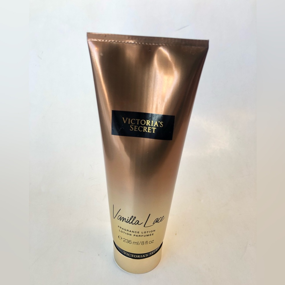 NEW Victoria’s Secret Vanilla Lace Lotion
